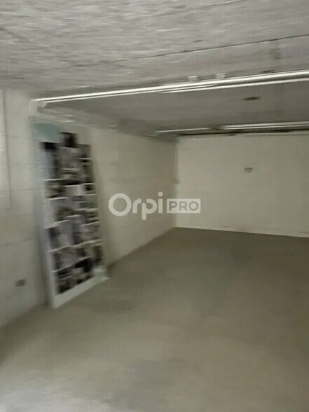 Local commercial dans Cormontreuil à louer - Photo de l’immeuble – Image 3 sur 9
