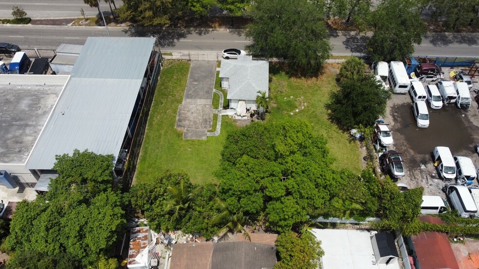 3054 NW 62nd st, Miami, FL à vendre - Aérien – Image 3 sur 10
