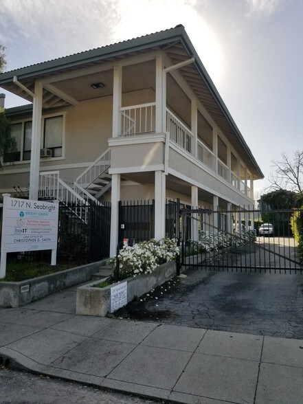 1717 Seabright Ave, Santa Cruz, CA à louer - Photo de l’immeuble – Image 1 sur 8