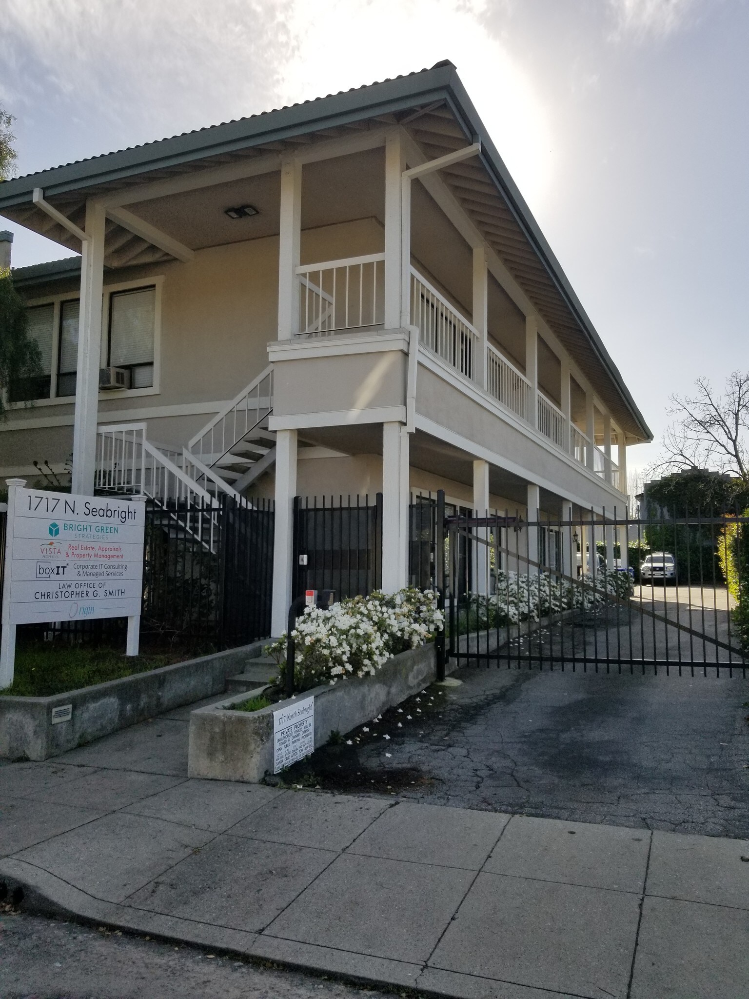 1717 Seabright Ave, Santa Cruz, CA à louer Photo de l’immeuble– Image 1 sur 9