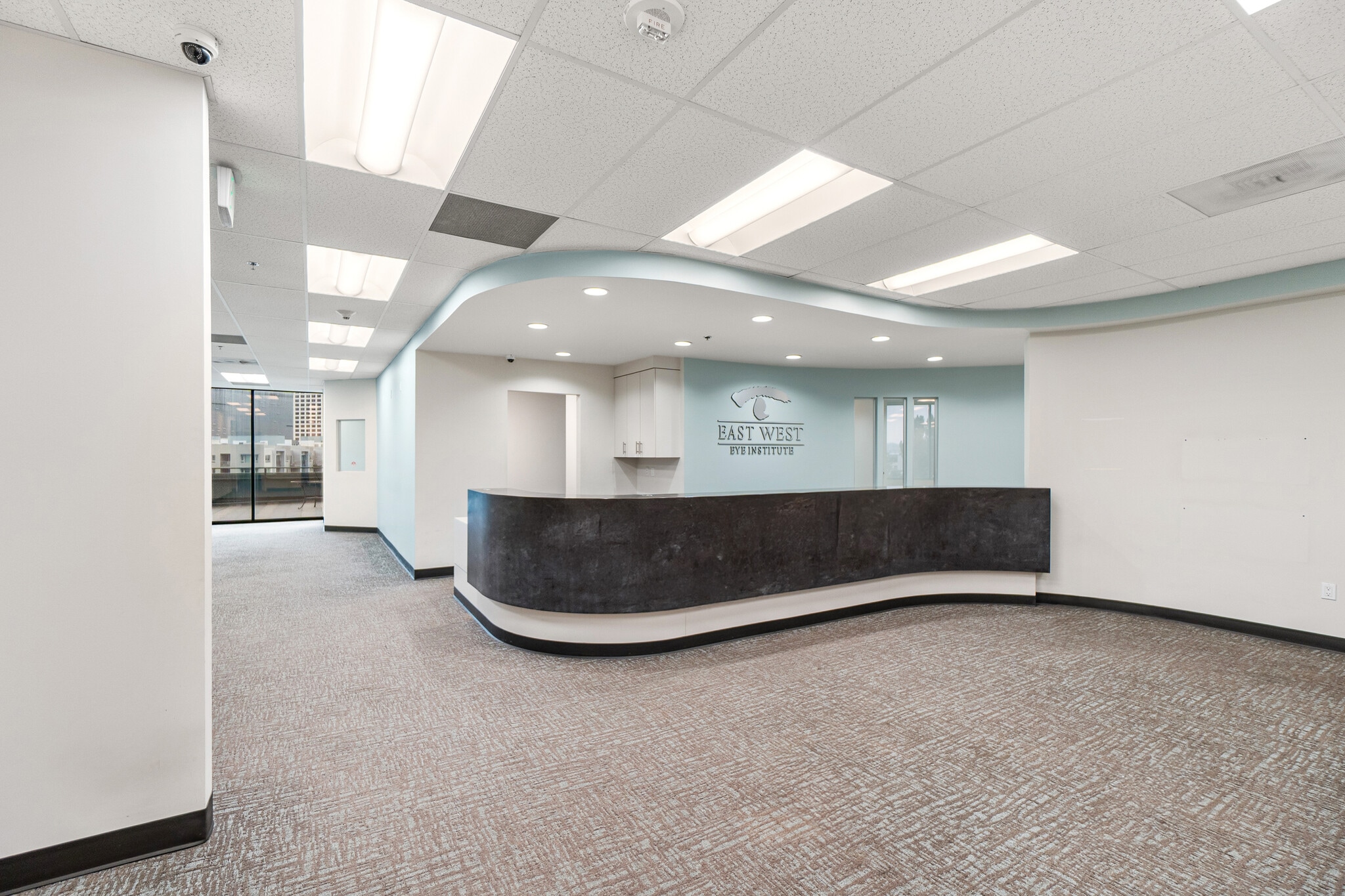 420 E 3rd St, Los Angeles, CA à louer Photo intérieure– Image 1 sur 35