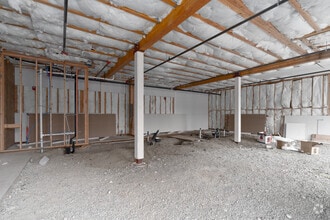 5765 Commercial St SE, Salem, OR à louer Photo intérieure– Image 2 sur 4