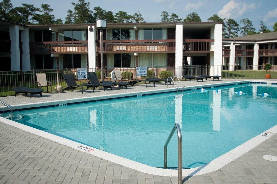 1301 4th St, Hartsville, SC à vendre - Photo de l’immeuble – Image 3 sur 12