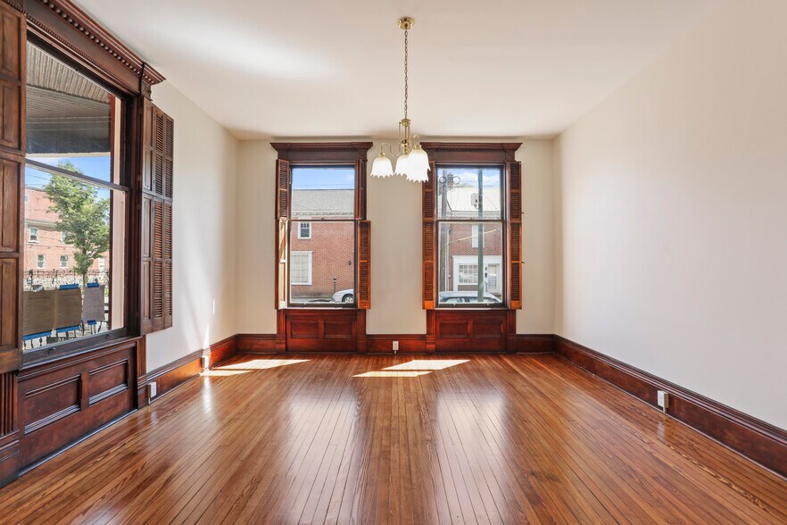 408 W King St, Martinsburg, WV à louer - Photo de l’immeuble – Image 3 sur 17