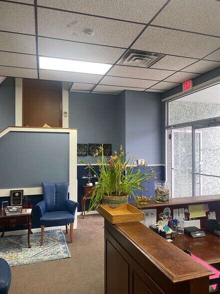 193 Delaware Ave, Buffalo, NY à vendre - Photo de l’immeuble – Image 2 sur 15