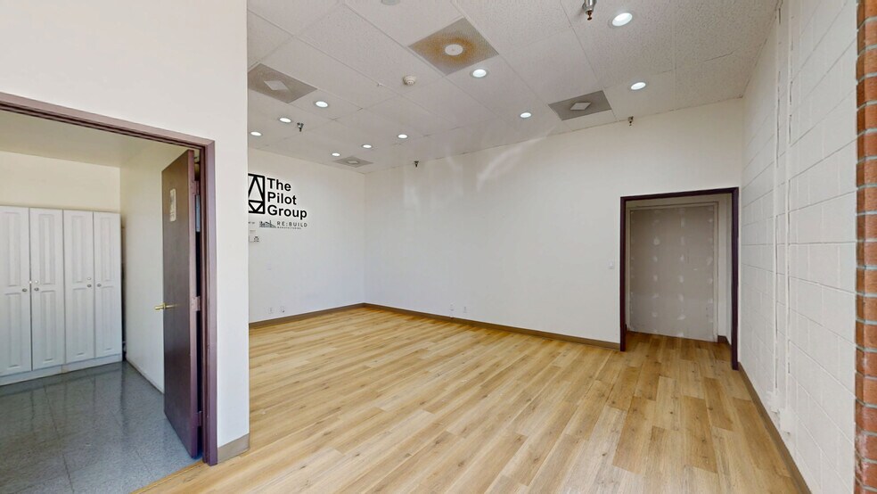 128 W Walnut Ave, Monrovia, CA à louer - Numérisation 3D Matterport – Image 2 sur 11