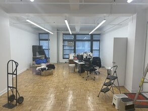 262 W 38th St, New York, NY à louer Photo intérieure– Image 2 sur 2