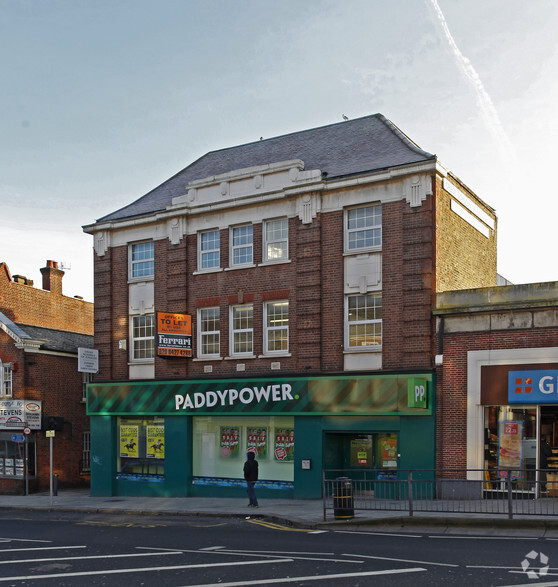 192 Station Rd, Edgware à louer - Photo principale – Image 1 sur 2