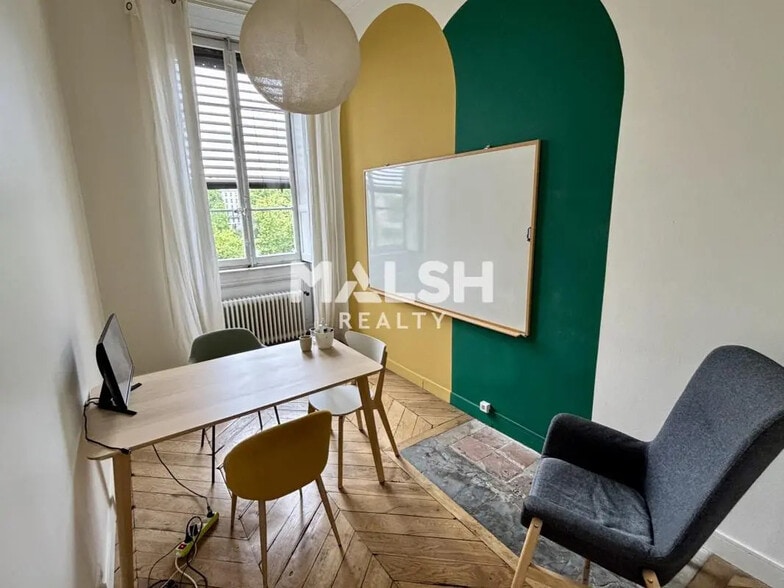 Bureau dans Lyon à louer - Photo de l’immeuble – Image 3 sur 7