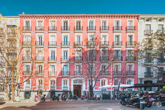 Plus de détails pour Calle De Salustiano Olózaga, 5, Madrid - Bureau à louer