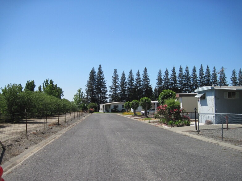 7043 State Highway 32, Orland, CA à vendre - Photo principale – Image 1 sur 5