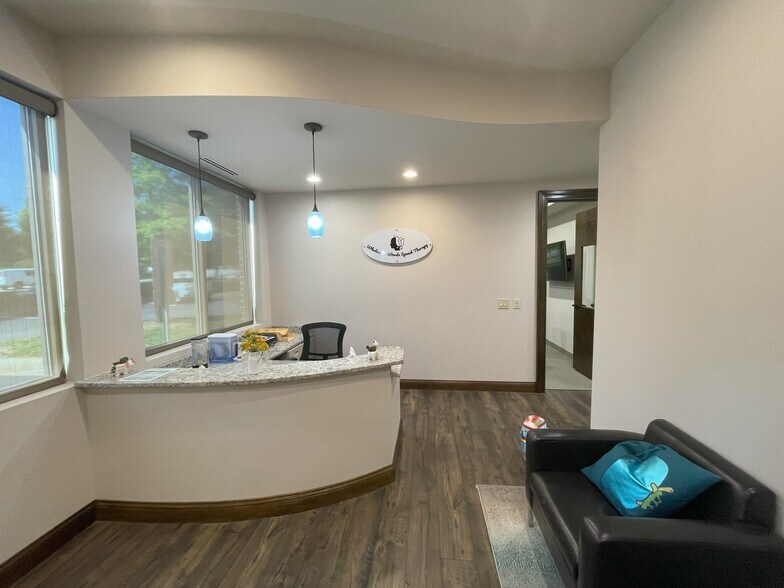 1750 NW Maynard Rd, Cary, NC à louer - Photo intérieure – Image 2 sur 9