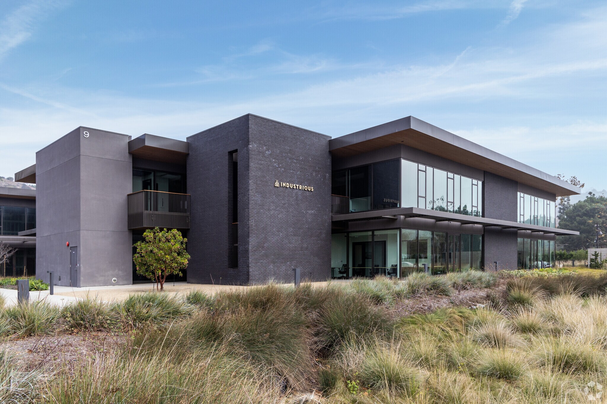 23465 Civic Center Way, Malibu, CA à louer Photo de l’immeuble– Image 1 sur 8