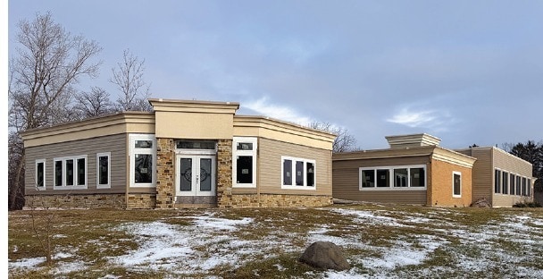 8200-8218 N Teutonia Ave, Brown Deer, WI à louer - Photo principale – Image 1 sur 2