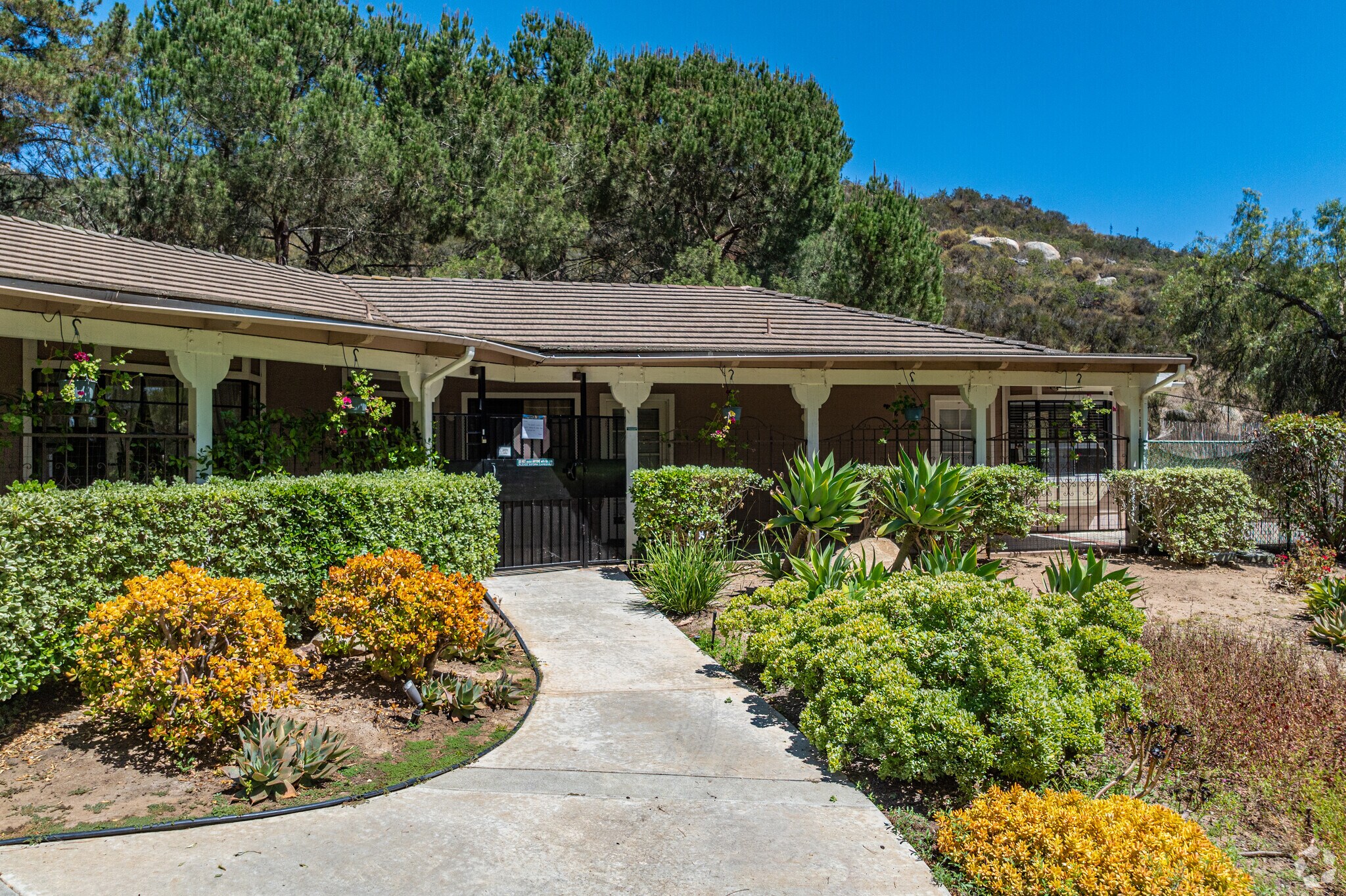 12750 Monte Vista Rd, Poway, CA à vendre Photo principale– Image 1 sur 9