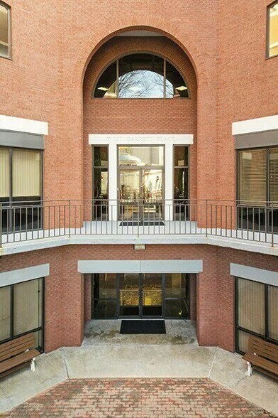 275 West St, Annapolis, MD à vendre - Photo de l’immeuble – Image 2 sur 18