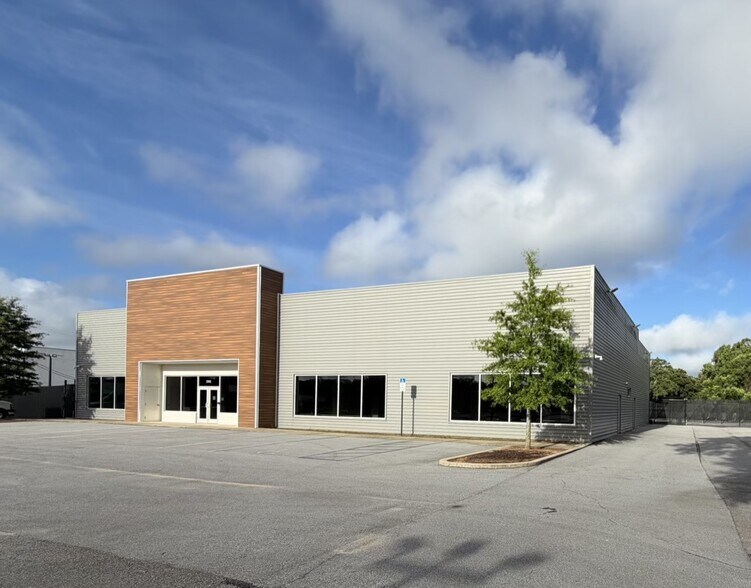 5901 N W St, Pensacola, FL à vendre - Photo de l’immeuble – Image 2 sur 41