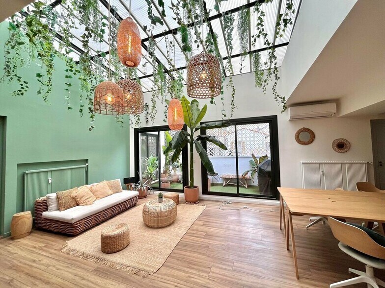 Bureau dans Cannes à vendre - Photo de l’immeuble – Image 2 sur 6