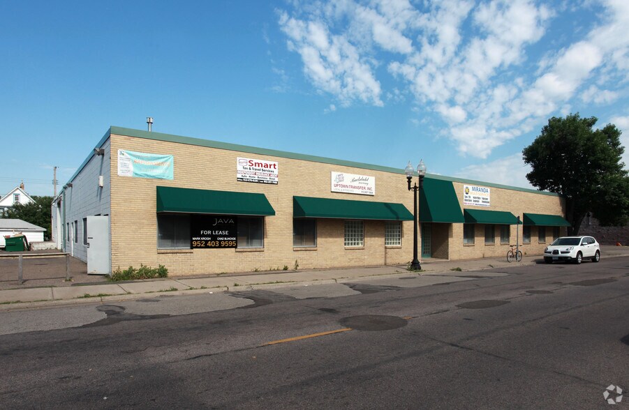 3040 S 4th Ave, Minneapolis, MN à louer - Photo de l’immeuble – Image 1 sur 6