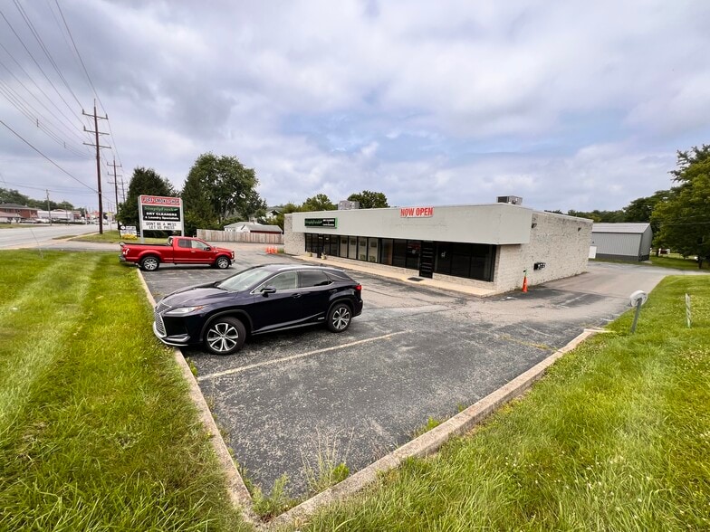 810 Ohio Pike, Withamsville, OH à louer - Autre – Image 1 sur 34