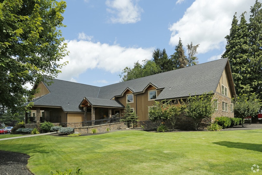 17150 University Ave, Sandy, OR à louer - Photo principale – Image 1 sur 10