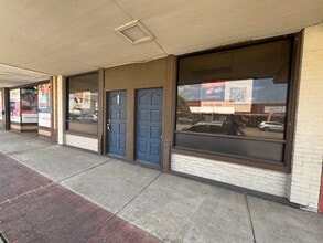 172 W Austin St, Giddings, TX à louer Photo intérieure– Image 2 sur 11