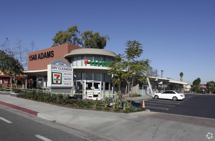 1500 Adams Ave, Costa Mesa, CA à louer - Photo de l’immeuble – Image 3 sur 6