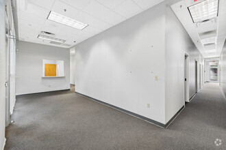 7300-7356 Greenbriar Pky, Orlando, FL à louer Photo intérieure– Image 2 sur 8