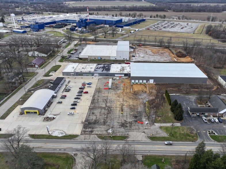 1108 Main St, Three Rivers, MI à louer - Photo de l’immeuble – Image 2 sur 16