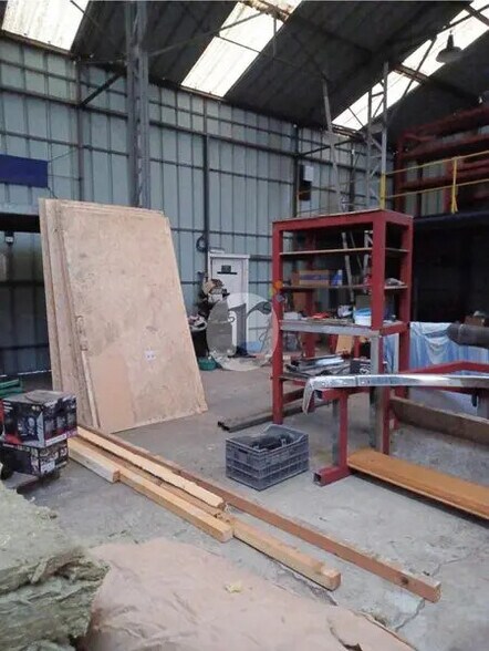 Local d’activités dans Loos à louer - Photo intérieure – Image 2 sur 3