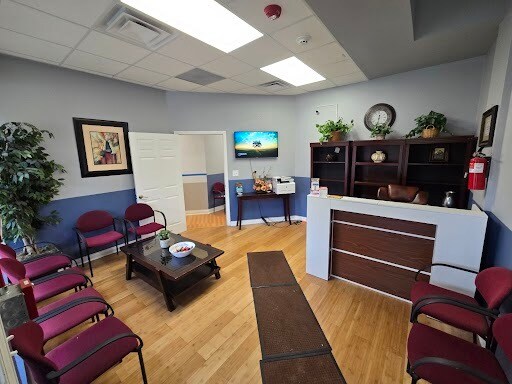 2821 S Harlem Ave, Berwyn, IL à louer - Photo de l’immeuble – Image 3 sur 9