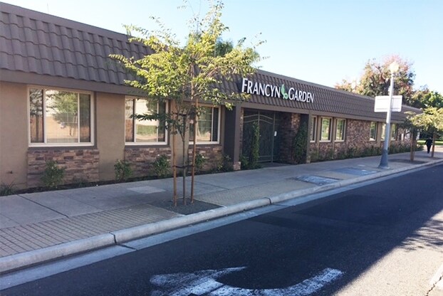 2900 Fresno St, Fresno, CA à louer - Photo de l’immeuble – Image 3 sur 9