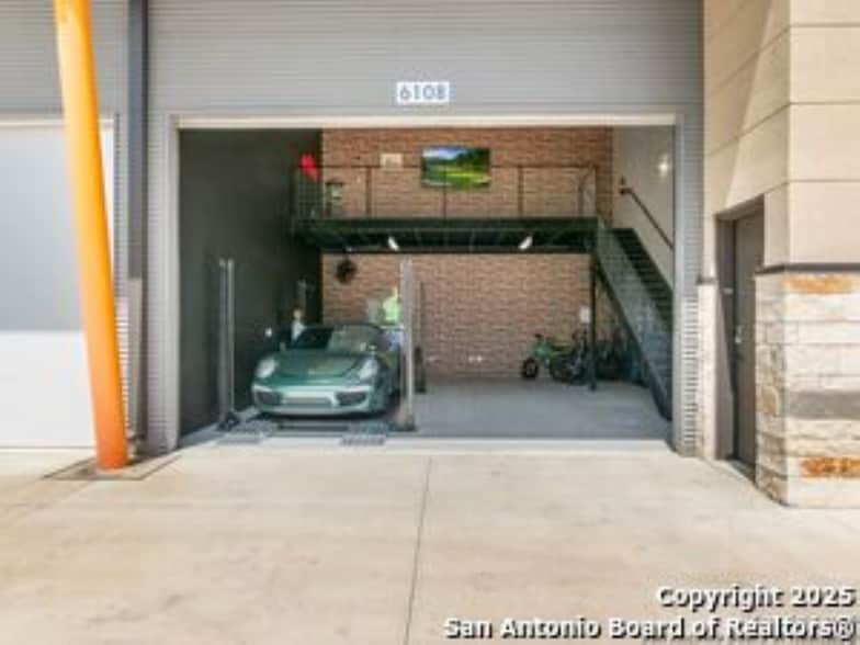 7231 Stonewall Bnd, San Antonio, TX à vendre - Photo principale – Image 1 sur 1