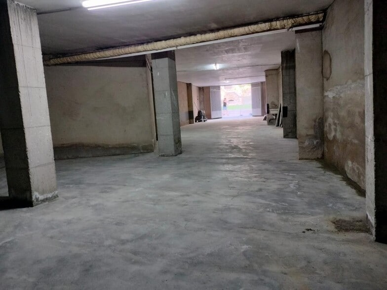 Immeuble residentiel dans Cuenca, Cuenca à vendre - Photo intérieure – Image 3 sur 4