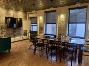 177 Prince St, New York, NY à louer Photo de l’immeuble– Image 1 sur 2