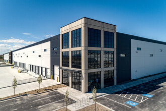 6320 W 300 S, Salt Lake City, UT à louer Photo de l’immeuble– Image 1 sur 2