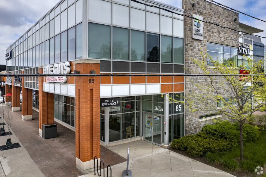 85-99 Laird Dr, Toronto, ON à louer - Photo de l’immeuble – Image 3 sur 20
