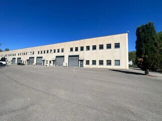 Plus de détails pour 2669 Route De La Zone Artisanale De La Grave, Carros - Local d'activités à louer