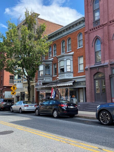 21 N Beaver St, York, PA à vendre - Photo principale – Image 1 sur 1