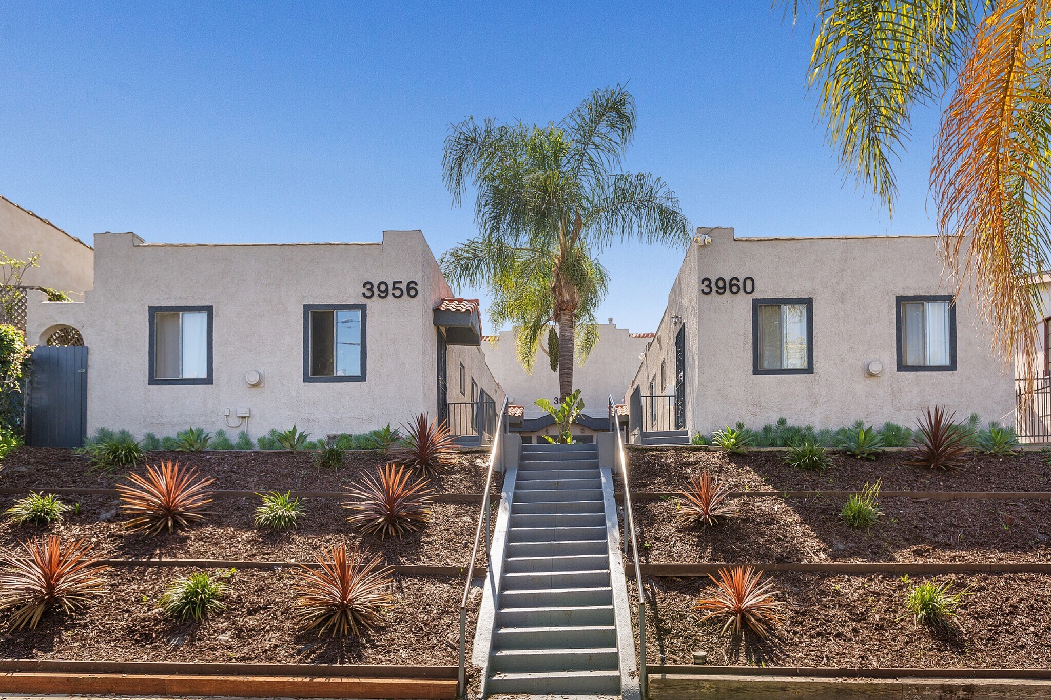 3956 W 27th St, Los Angeles, CA à vendre Photo principale– Image 1 sur 15