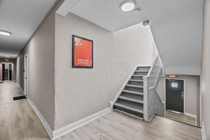 807 Clara Ave, Saint Louis, MO à vendre - Photo de l’immeuble – Image 3 sur 17