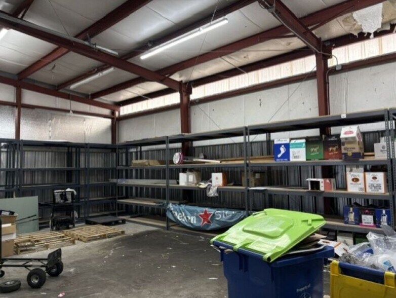 111 US-206, Raritan, NJ à louer - Photo de l’immeuble – Image 2 sur 5