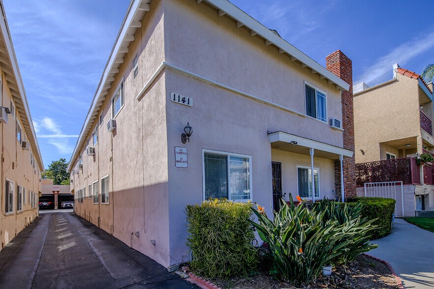 1141 Irving Ave, Glendale, CA à vendre - Photo principale – Image 1 sur 7