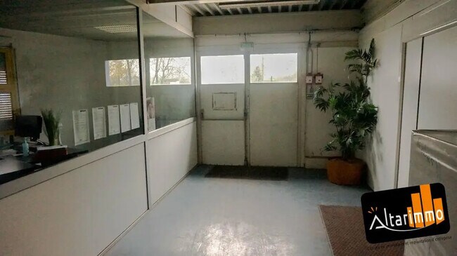 Plus de détails pour Bureau à louer