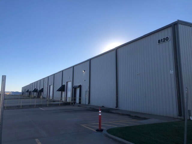 8120 Mid America Blvd, Oklahoma City, OK à louer Photo de l’immeuble– Image 1 sur 6