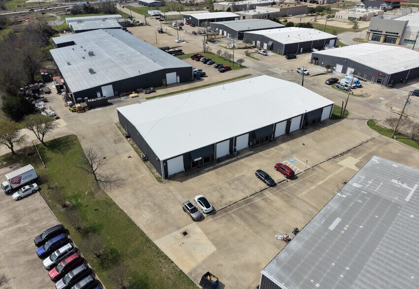 2010 Industrial Blvd, Rockwall, TX à louer - Photo de l’immeuble – Image 2 sur 2