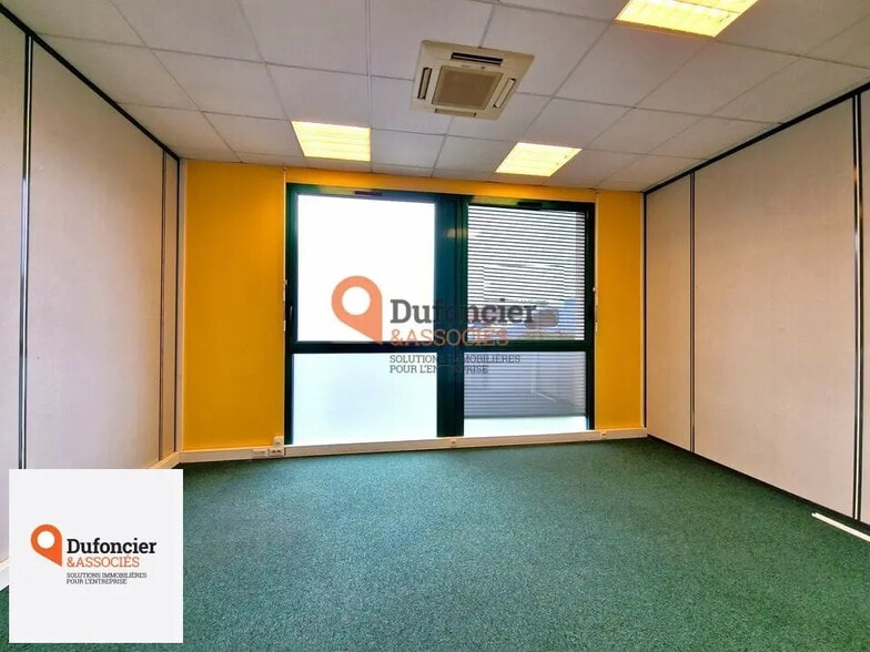 Bureau dans Poitiers à louer - Photo intérieure – Image 2 sur 5