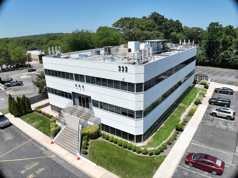 333 Route 25A, Rocky Point, NY à vendre – Image 3 sur 30