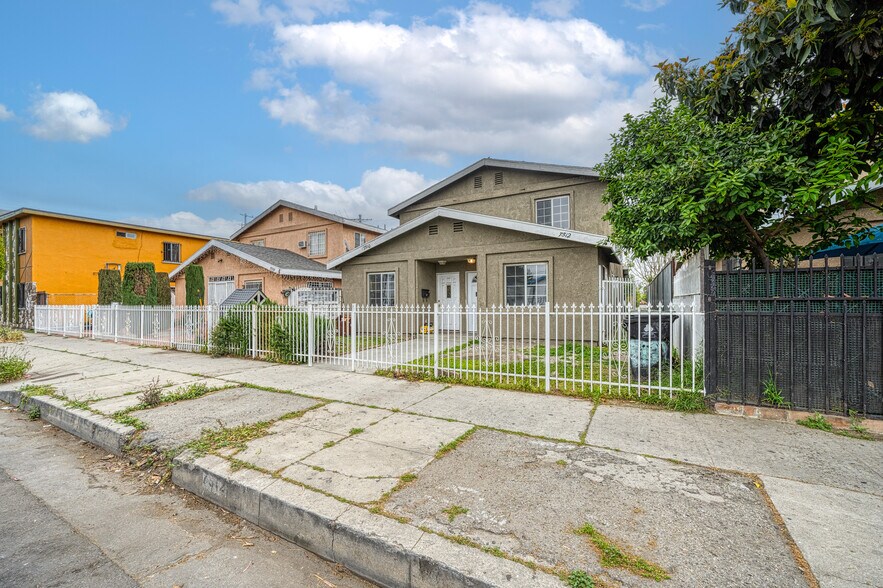 7510 Avalon Blvd, Los Angeles, CA à vendre - Photo de l’immeuble – Image 2 sur 35