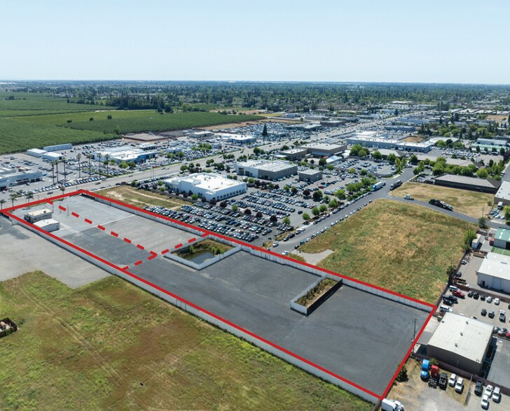 4813 McHenry Ave, Modesto, CA à louer - Photo de l’immeuble – Image 2 sur 7
